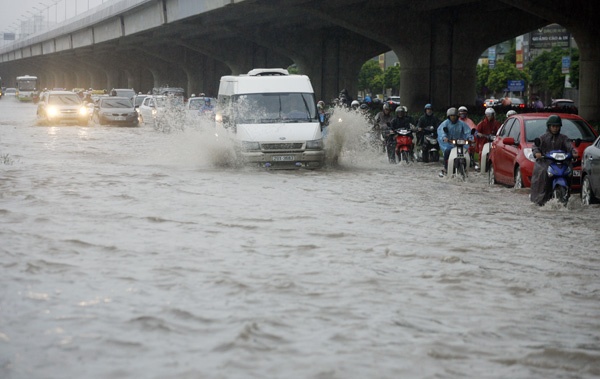 Ha Noi thanh 'song' sau anh huong cua bao Mangkhut hinh anh