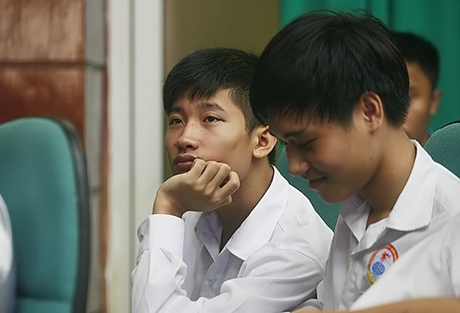 Thu khoa Nguyen Huu Tien tram tu tai le khai giang hinh anh