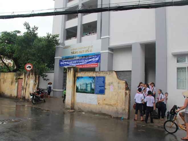 Co hay khong viec ep cac hoc sinh dung thuoc ho gay nghien? hinh anh