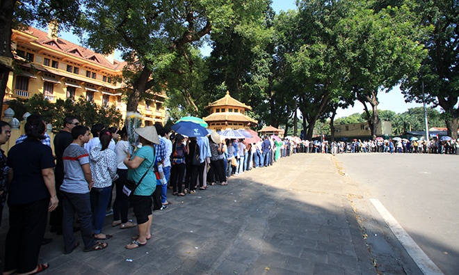 Nguoi den tien biet Dai tuong dong vuot ngay dau hinh anh