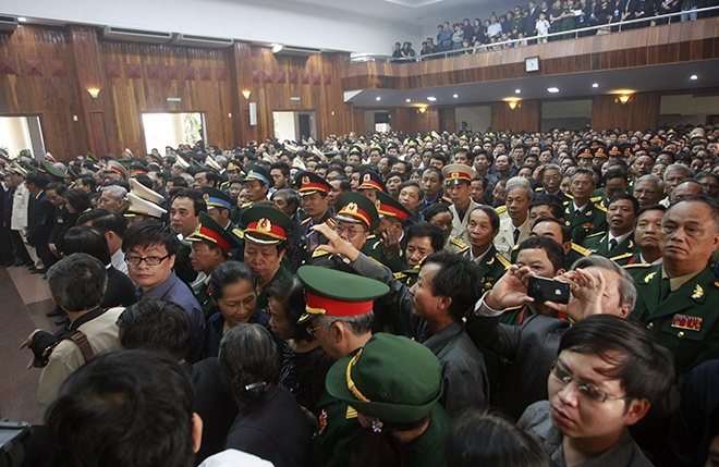 Hang ngan nguoi du le truy dieu  Dai tuong tai Quang Binh hinh anh