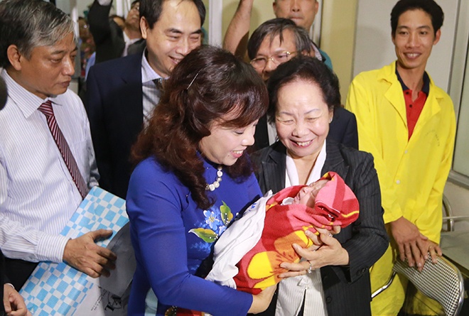 Pho chu tich nuoc tham cong dan thu 90 trieu hinh anh