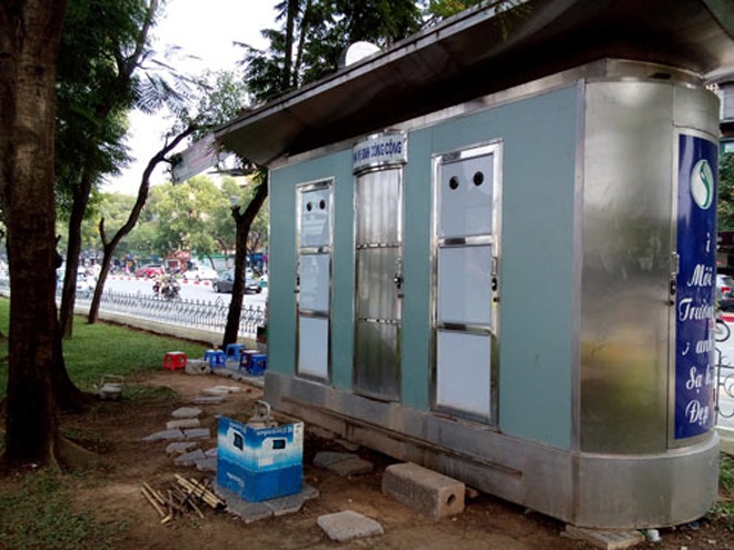 Tong cuc Du lich: Nha ve sinh tien ty chua la gi hinh anh