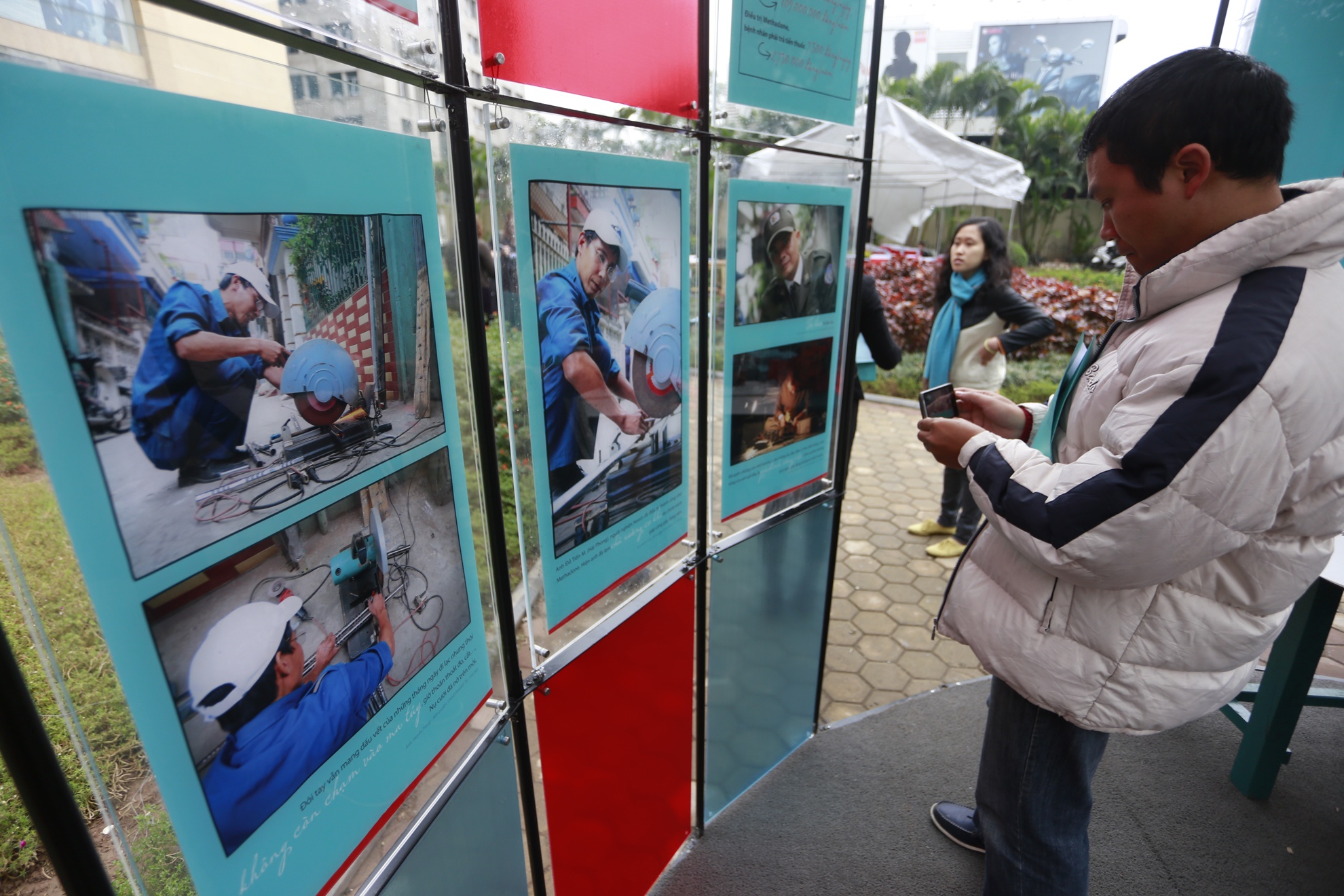 Trien lam anh nhung nguoi nghien hoa nhap cong dong hinh anh