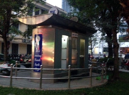 TP.Ha Noi yeu cau dung dau tu 14 nha ve sinh tien ty hinh anh