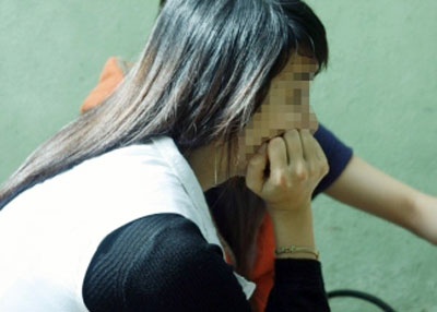 Loi ke cua nu thuc tap sinh bi can bo dieu duong cuong buc hinh anh