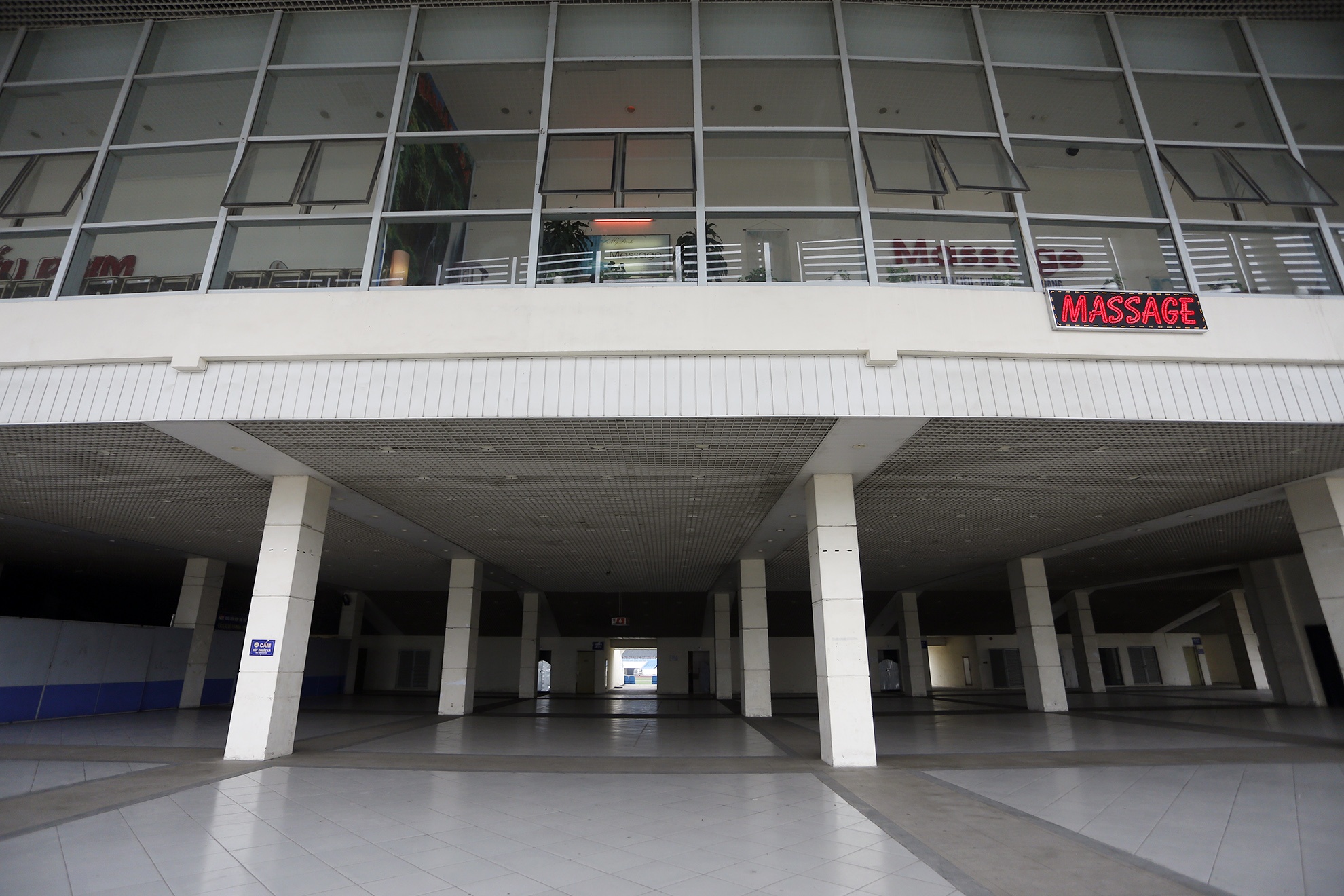 Sân vận động Mỹ Đình trở thành quán 