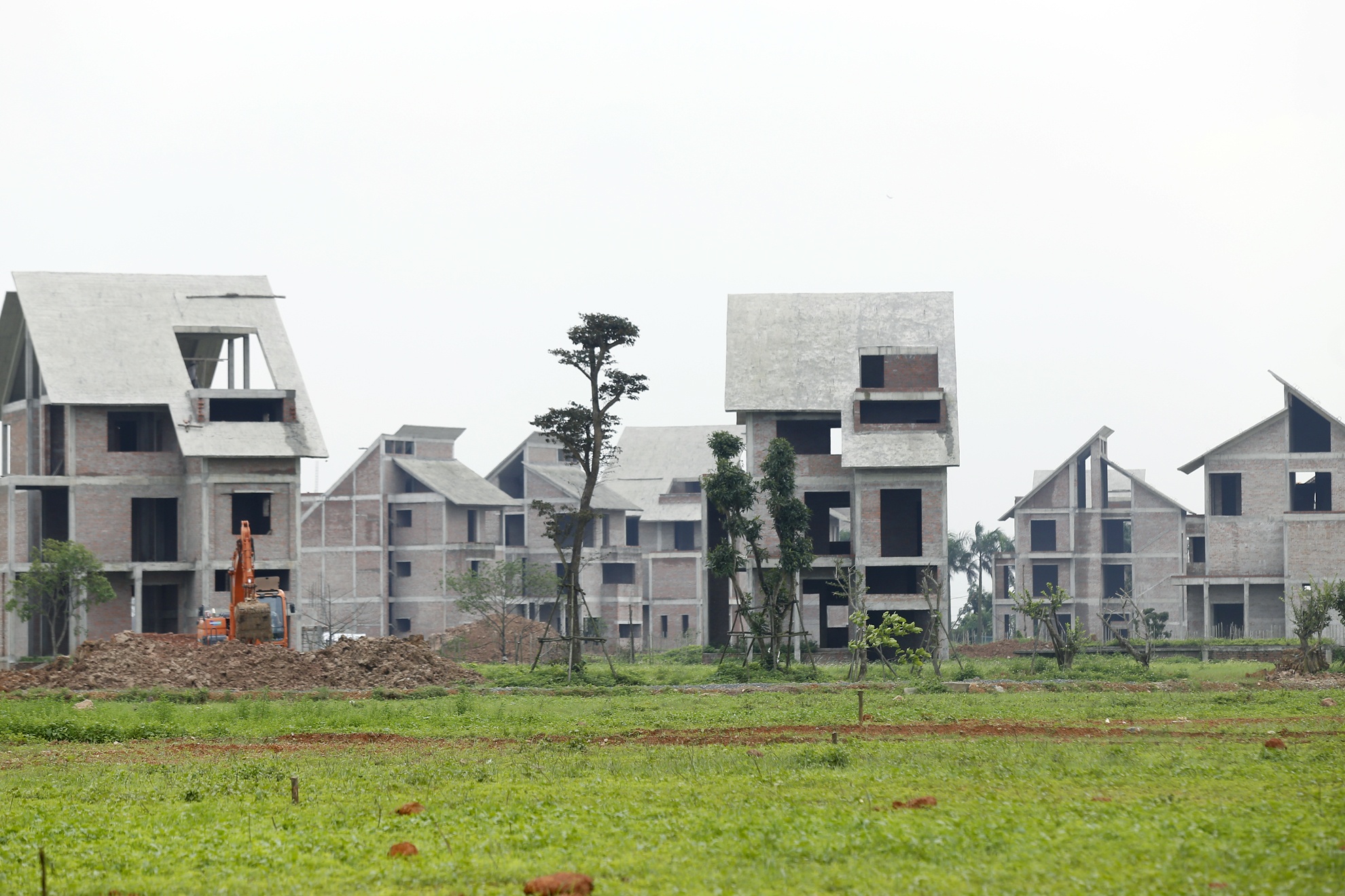 Hiện tại trong khu đô thị còn nhiều bãi bỏ hoang