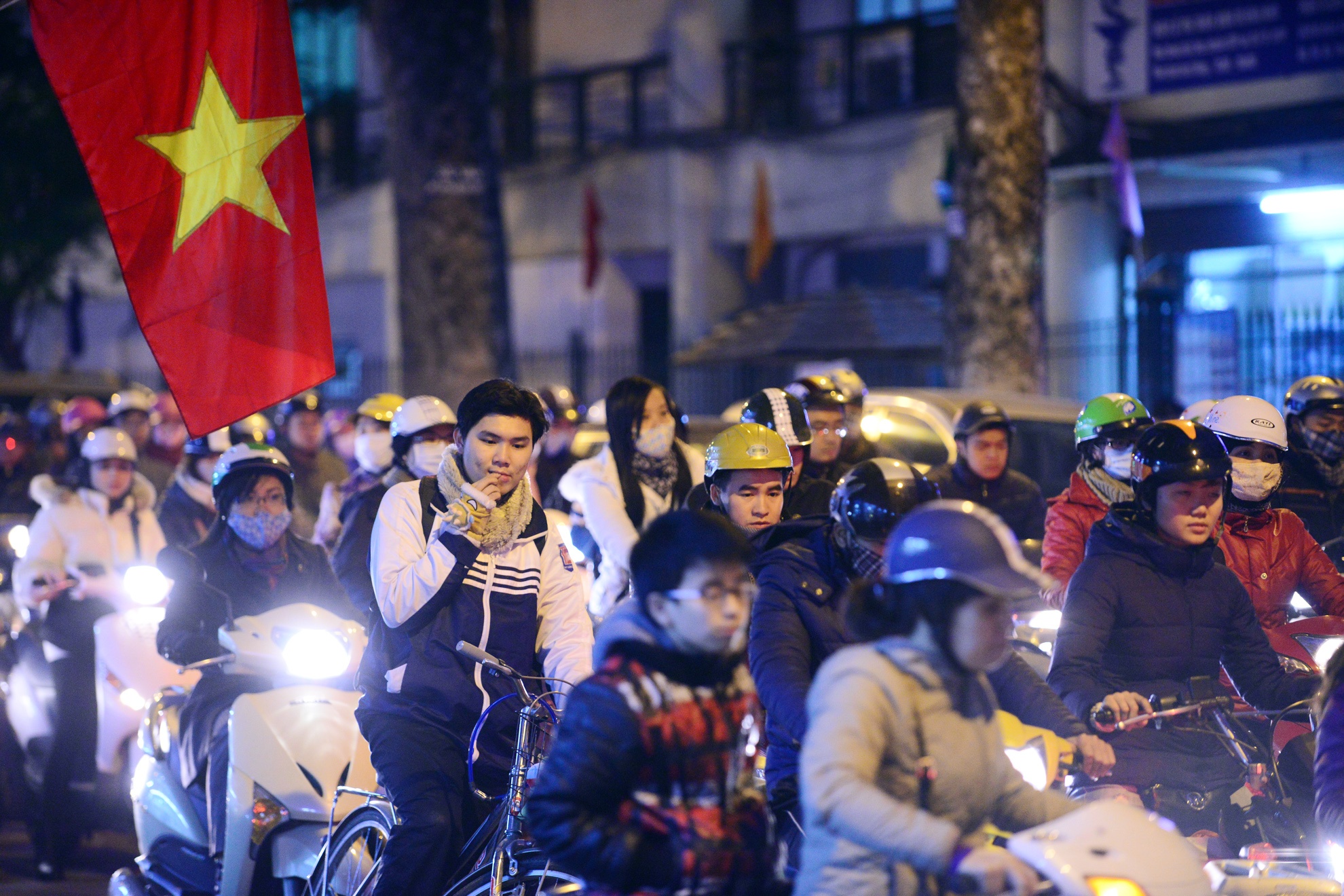 Cac nga duong Ha Noi un tac ngay giap Tet hinh anh