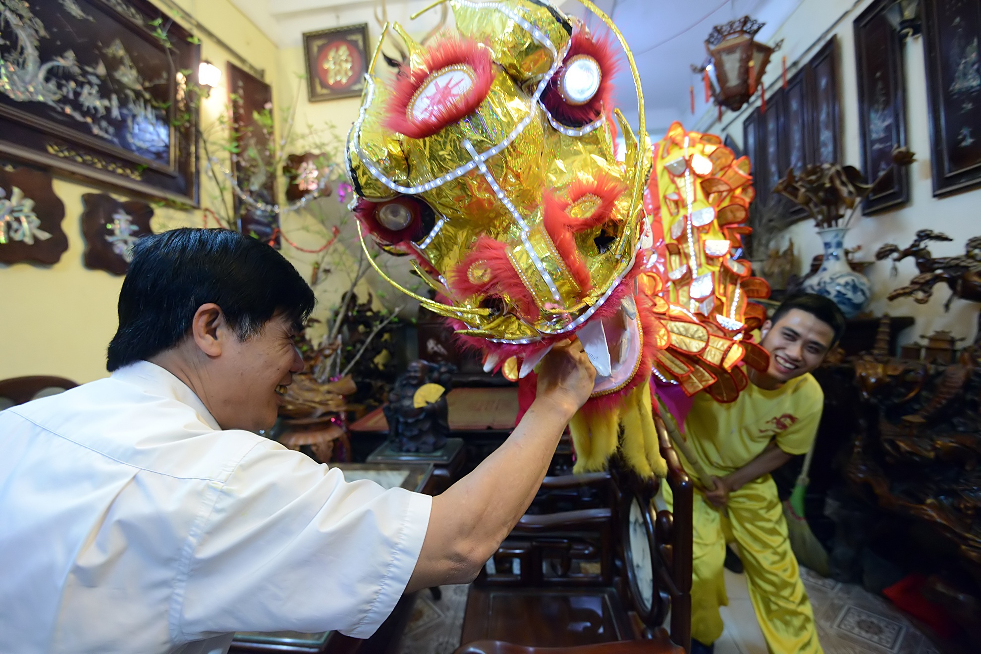 Doan lan su rong boi thu tai hoi ruoc lon hinh anh