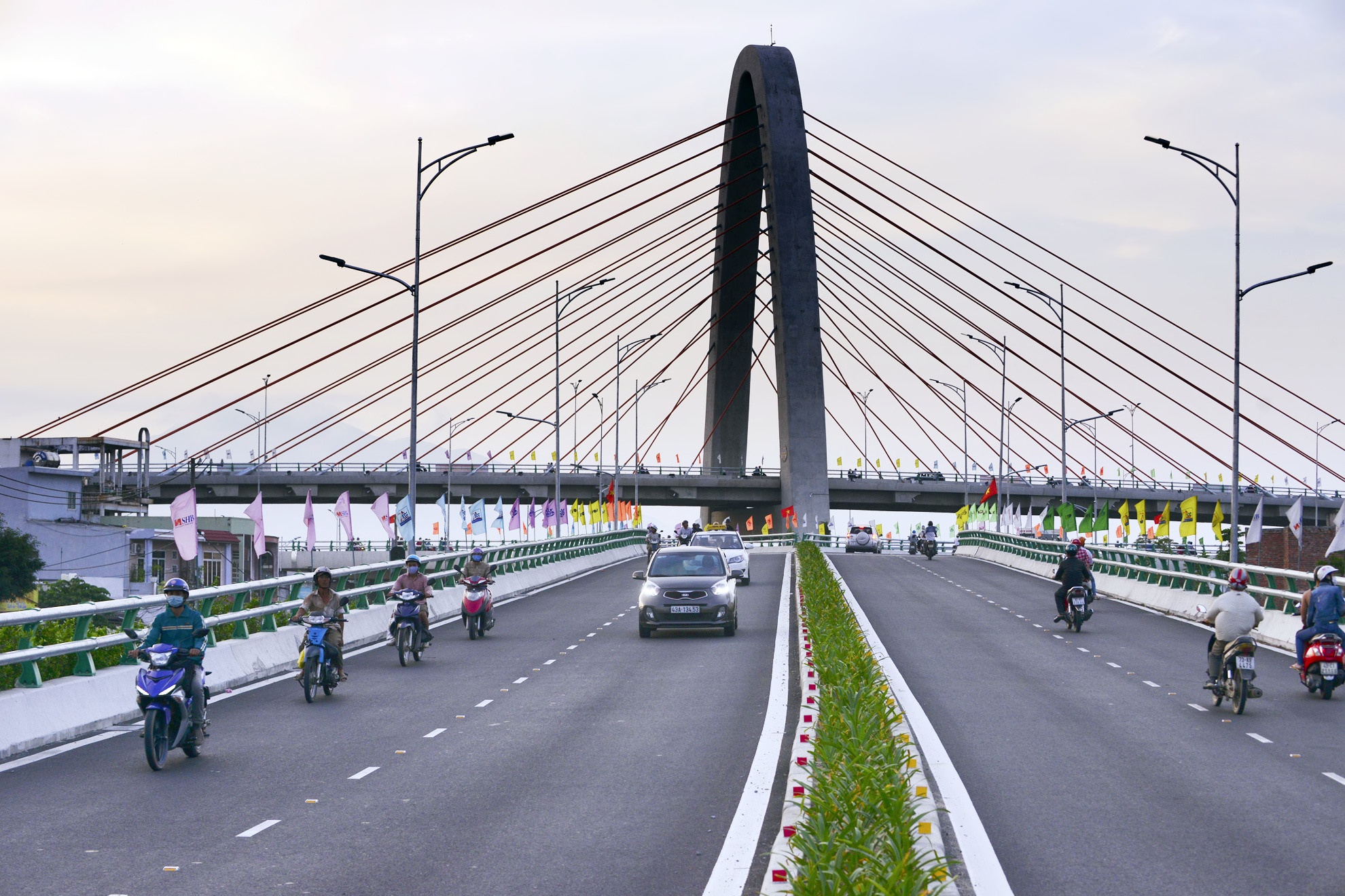 Da Nang len tieng viec no doanh nghiep 2.500 ty dong hinh anh