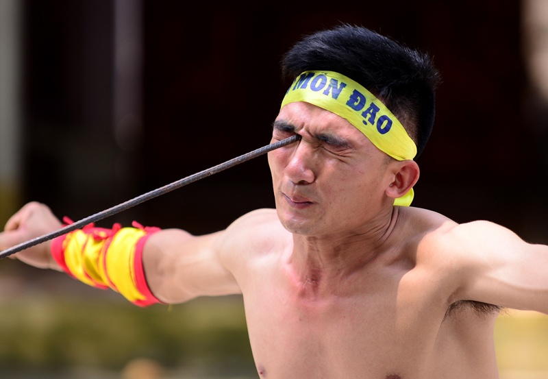 Dung mat be cong thanh sat hinh anh