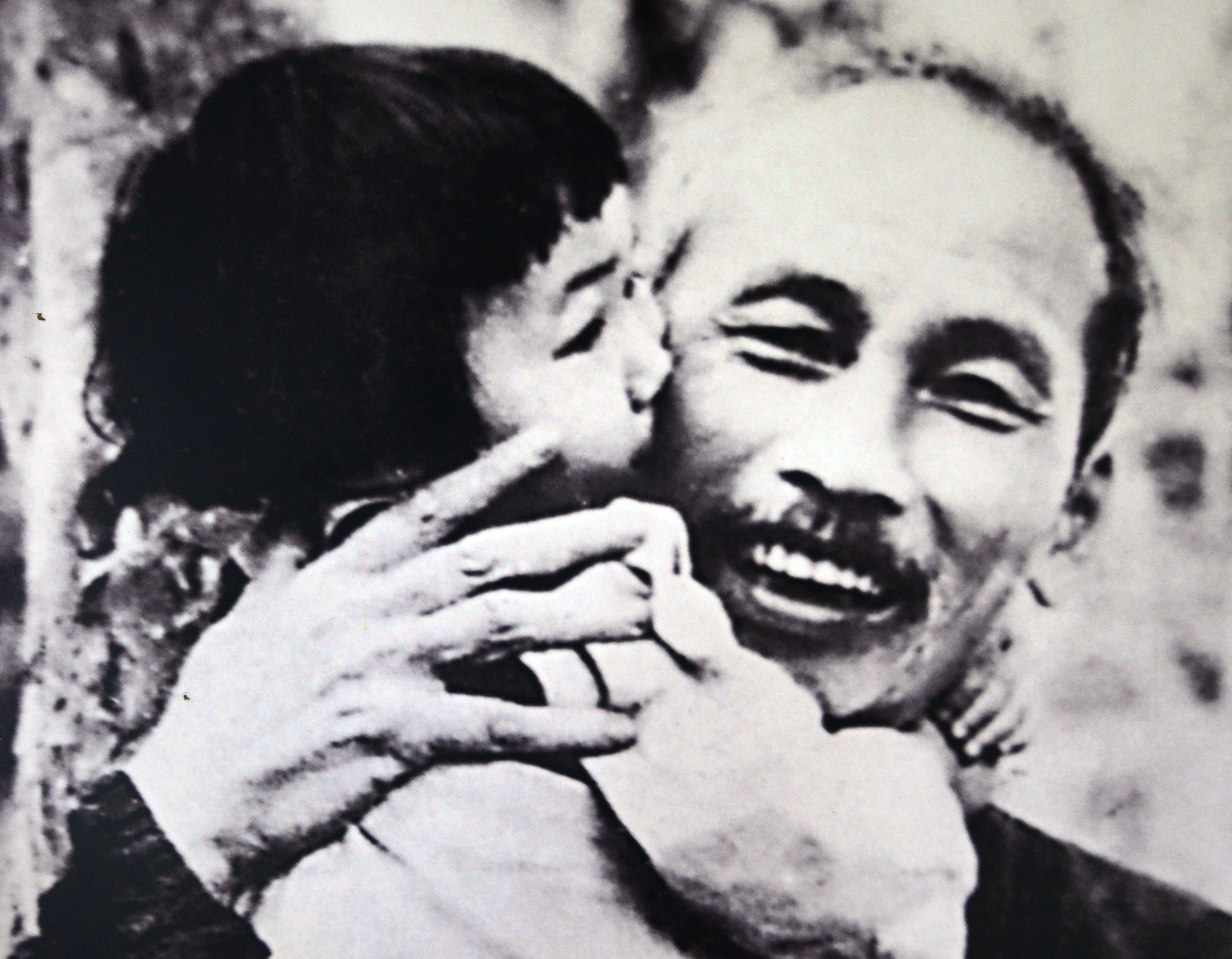 Hinh anh Chu tich Ho Chi Minh voi thieu nhi Viet Nam hinh anh