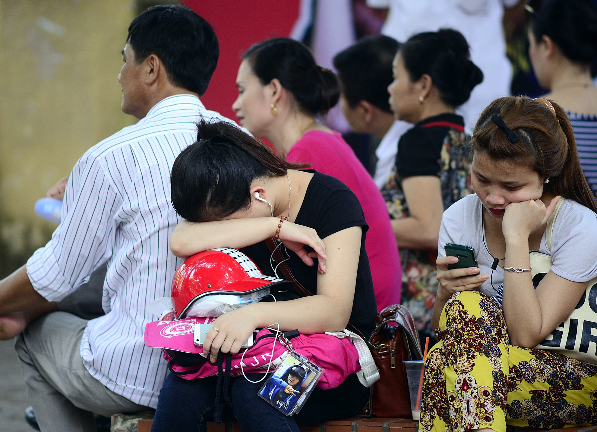 Nguoi nha si tu cang thang trong nang nong 40 do C hinh anh