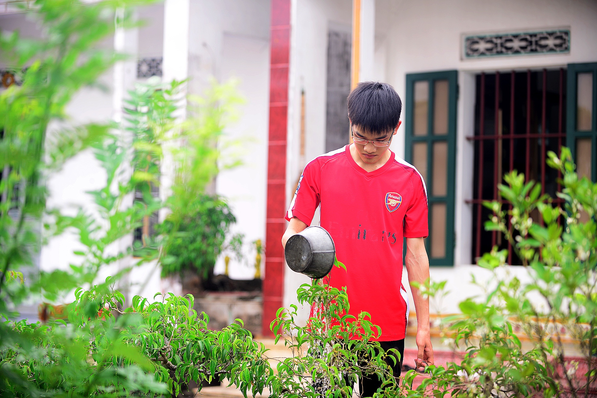 Cuoc song doi thuong cua thu khoa dai hoc dau tien nam 2015 hinh anh