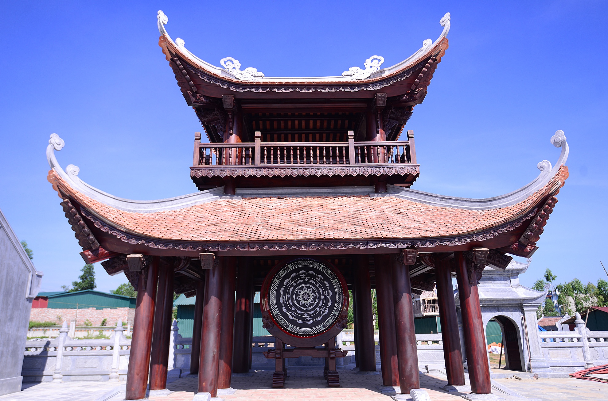 Khu gác trống giống Văn Miếu - Hà Nội.