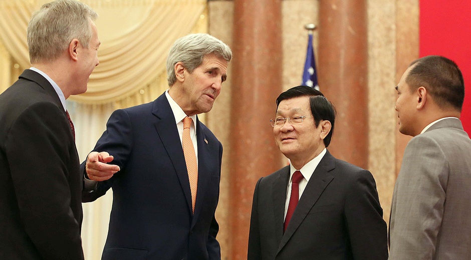 Ngay ban ron cua Ngoai truong My tai Viet Nam hinh anh