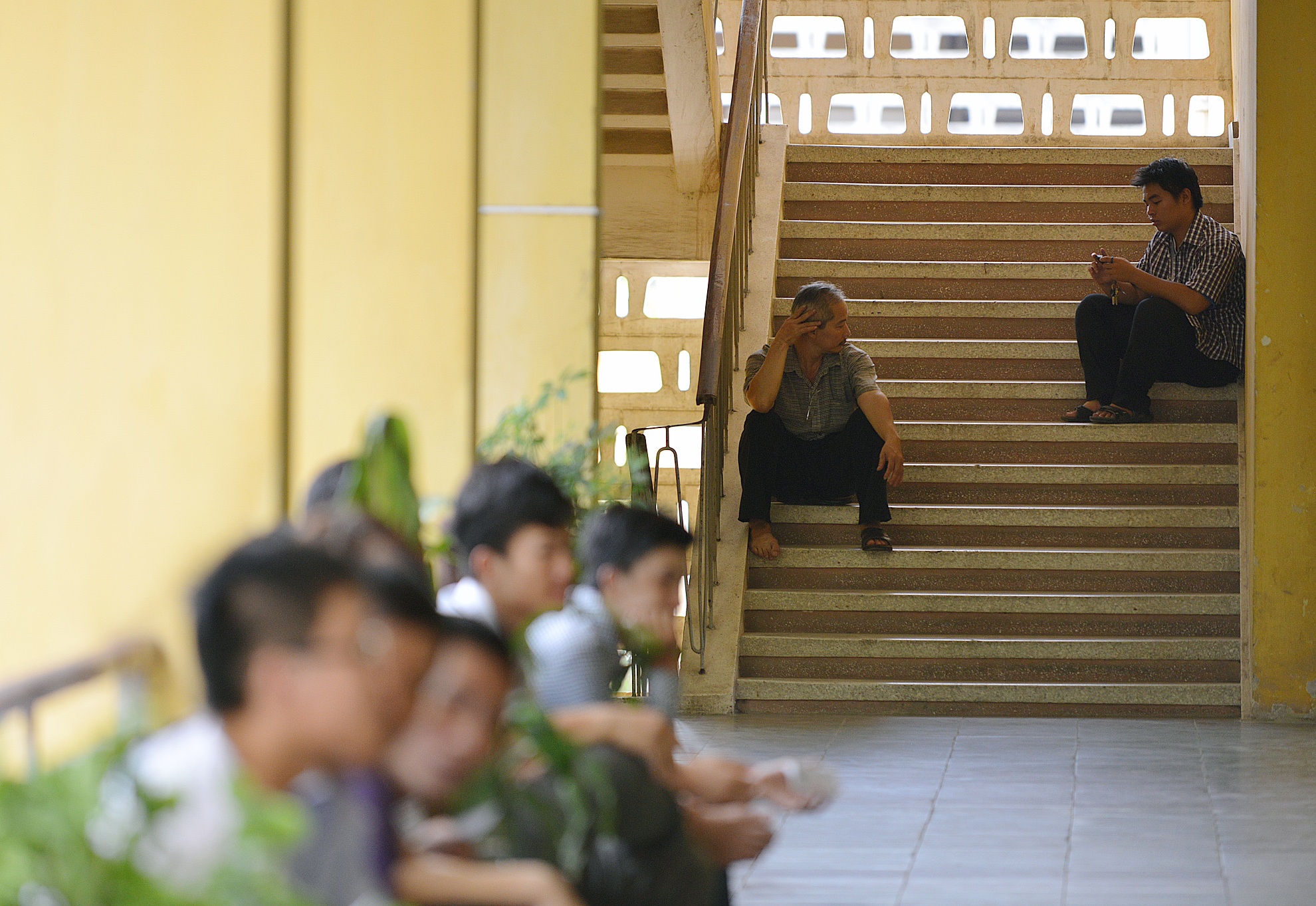 Thi sinh vat va cho rut ho so xet tuyen hinh anh