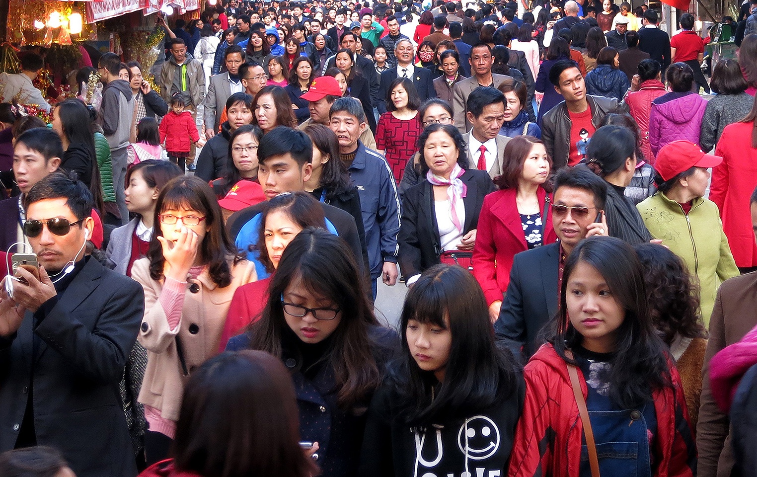 Ket cung o phu Tay Ho ngay dau nam moi hinh anh