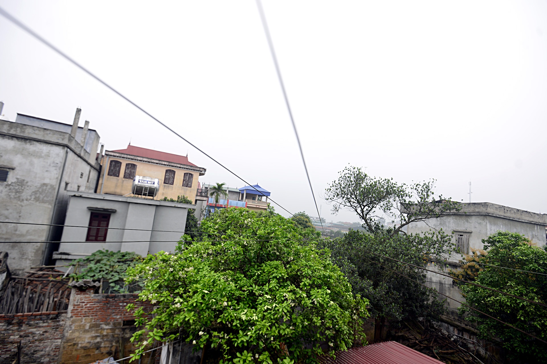 Cot dien vien thong xuyen nha anh 11