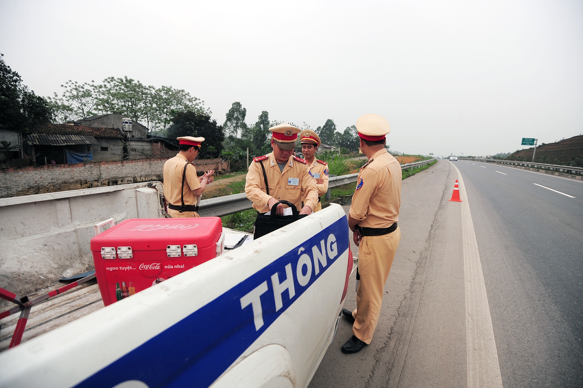 xe khach lao cai anh 1