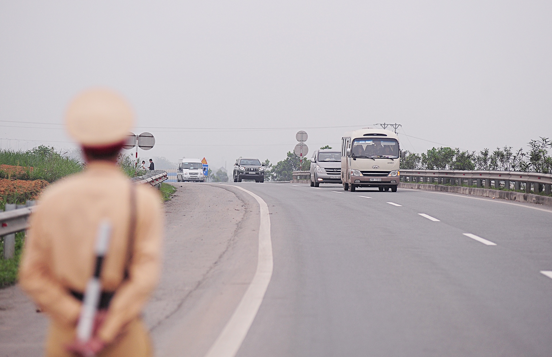 xe khach lao cai anh 2