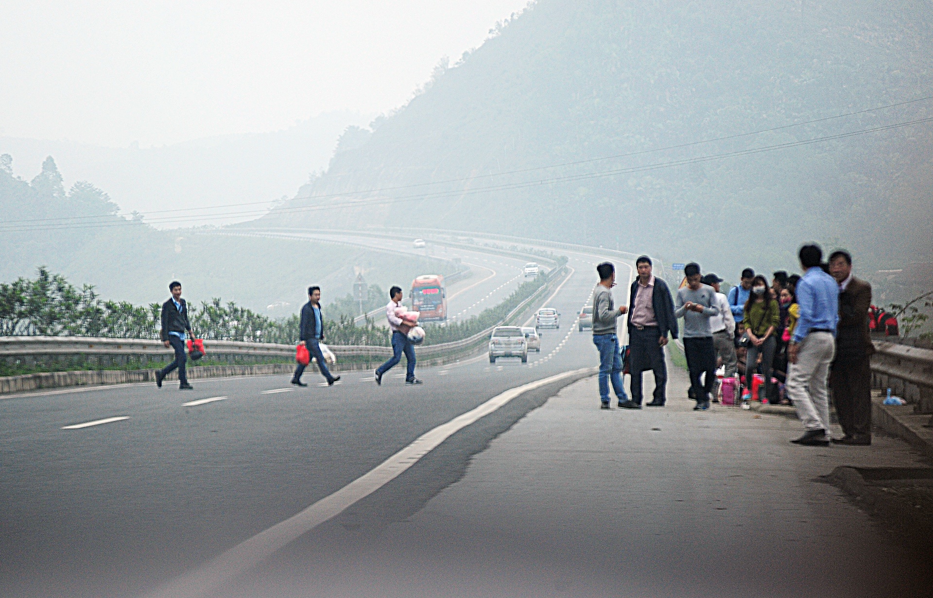 xe khach lao cai anh 8