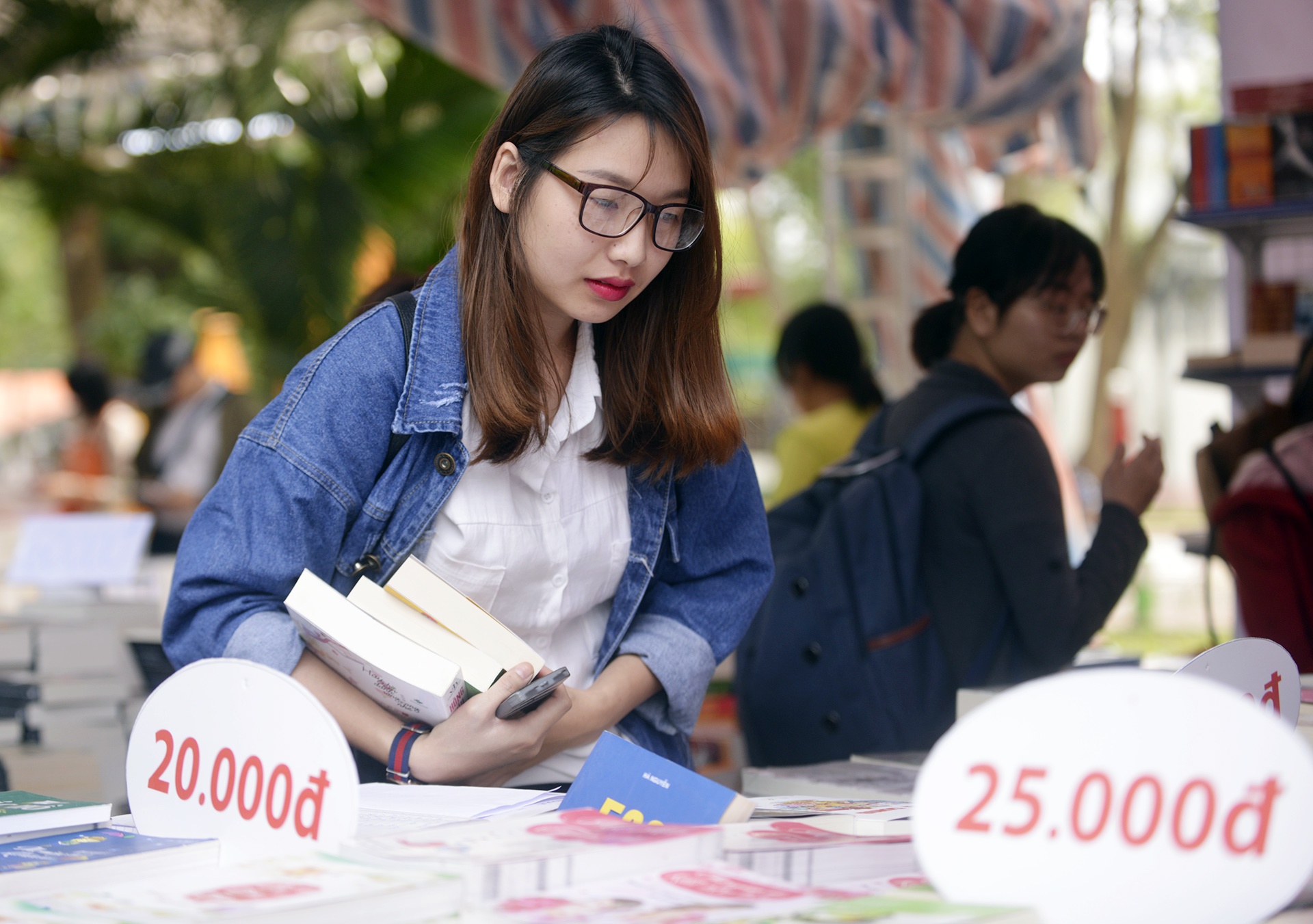 Khai mac hoi sach lan thu 3 anh 9