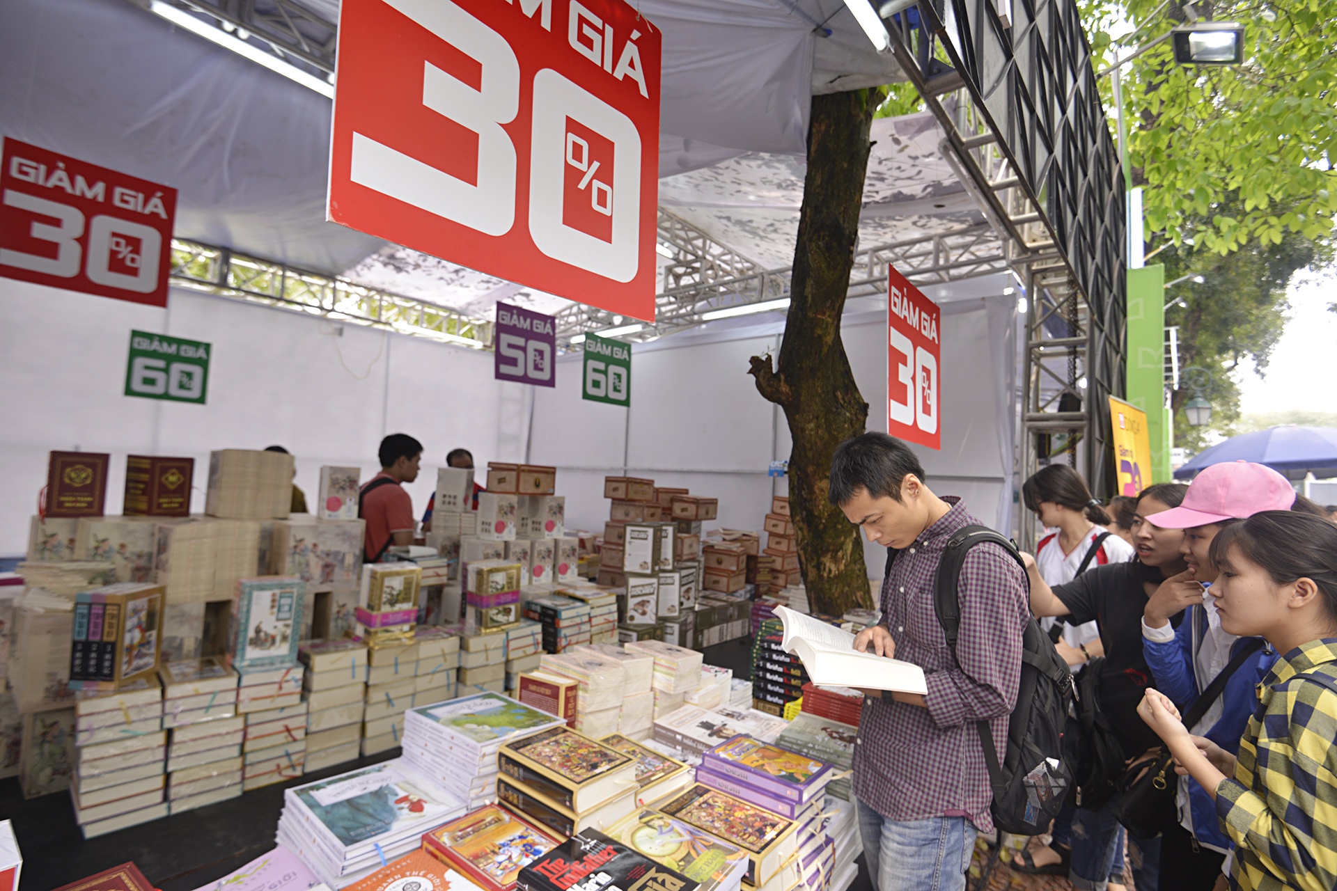 Khai mac hoi sach lan thu 3 anh 6