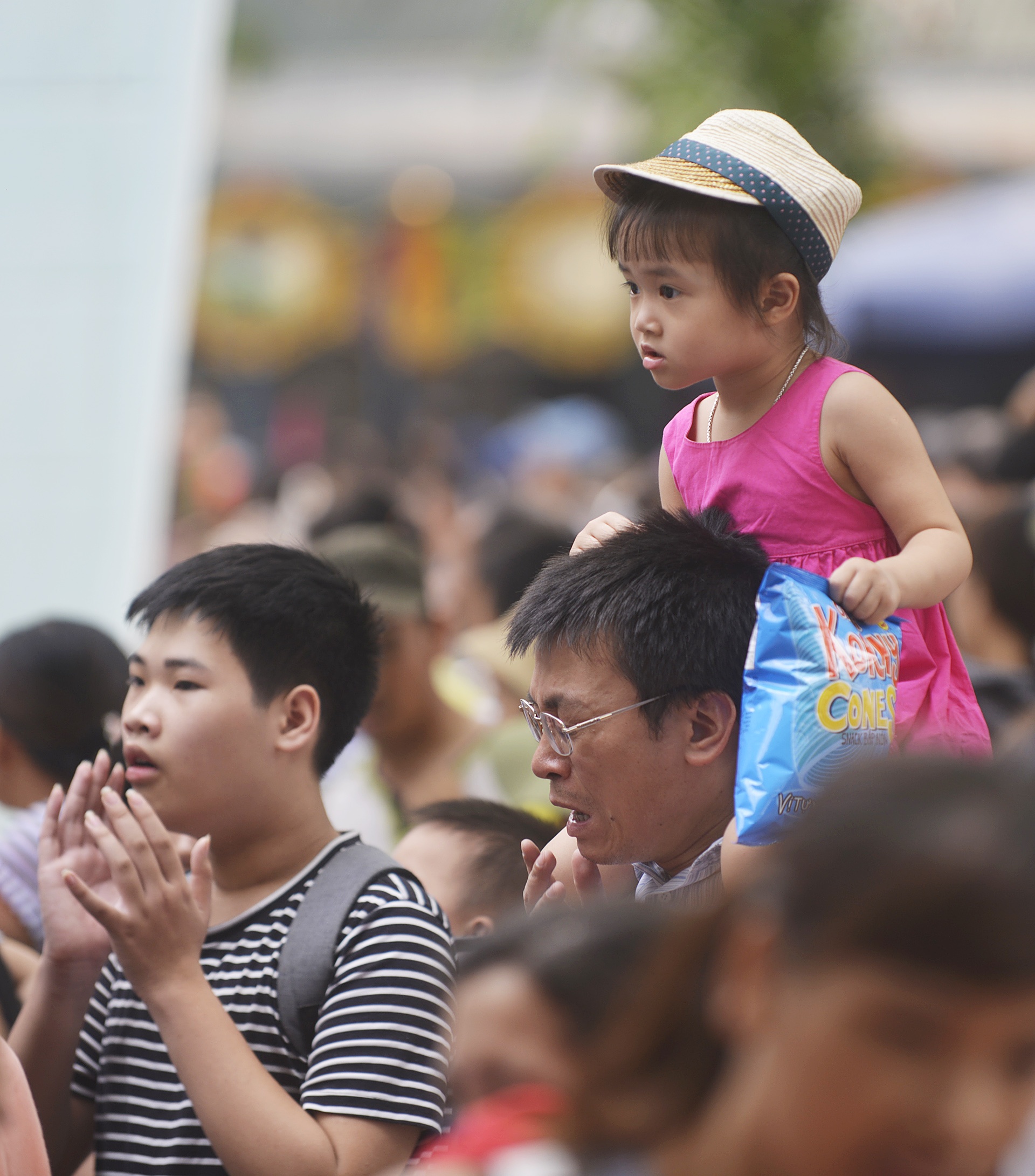 Khu vui choi dong nghit dip nghi le 30/4 anh 2