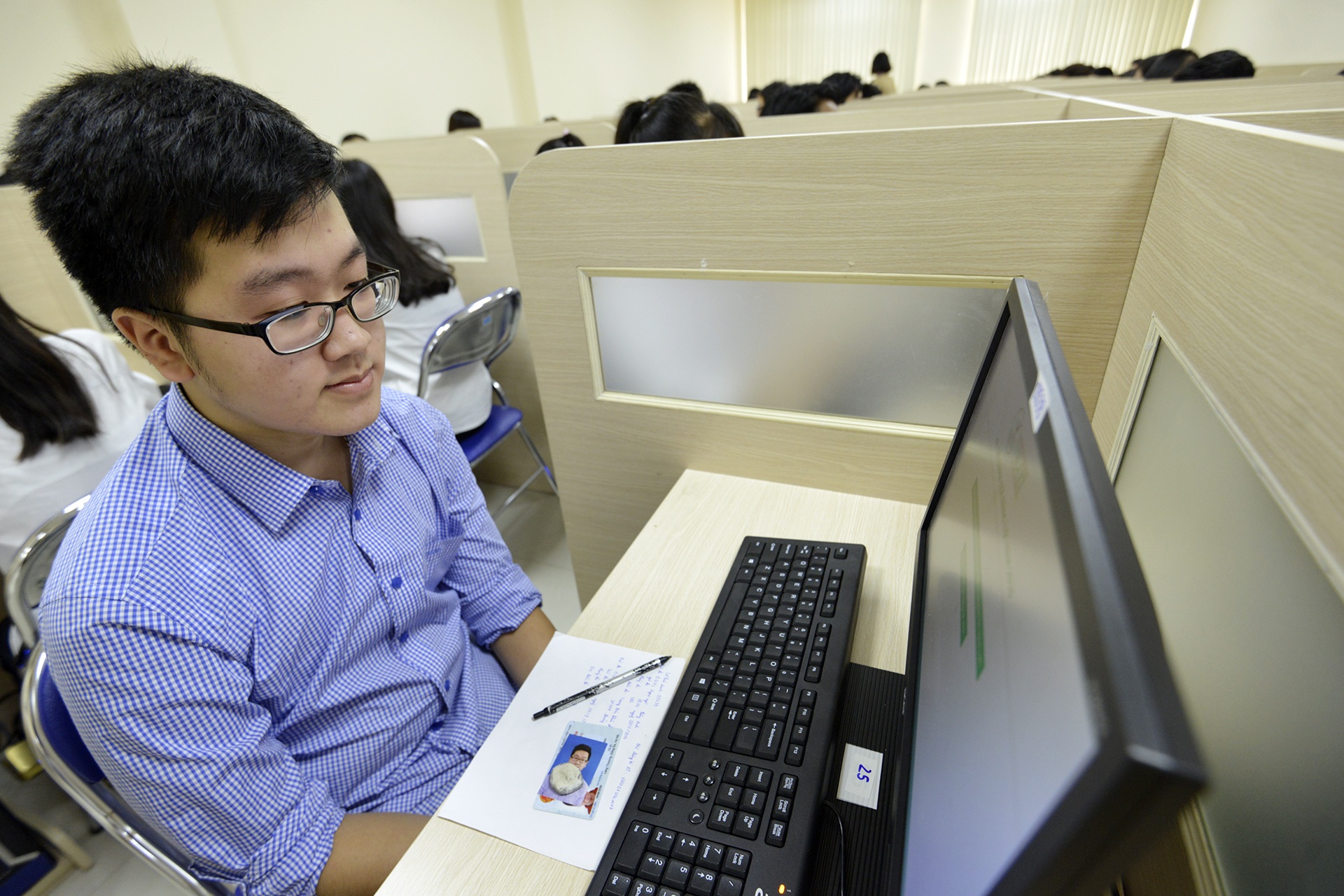 thi danh gia nang luc anh 10