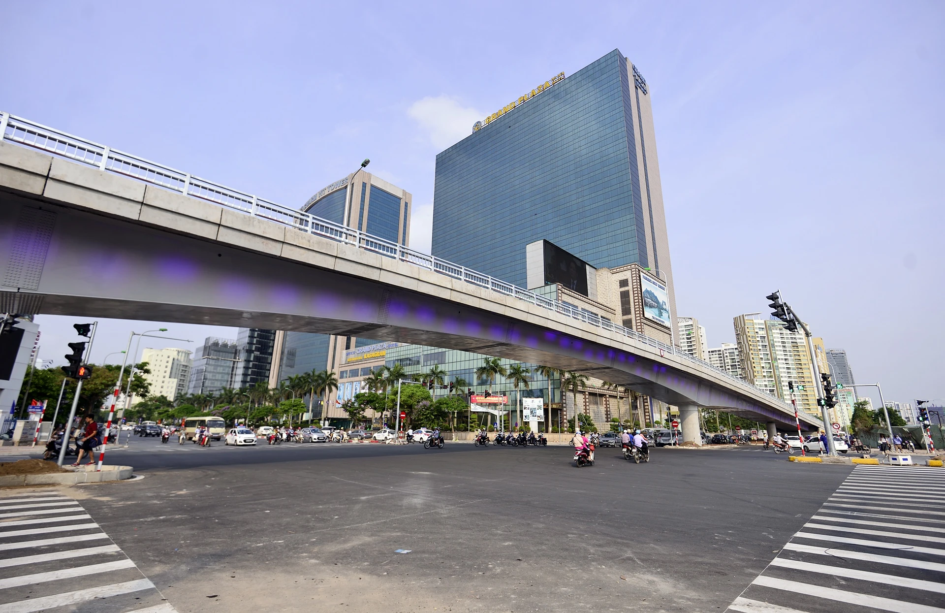 Cau vuot thep o Ha Noi anh 2