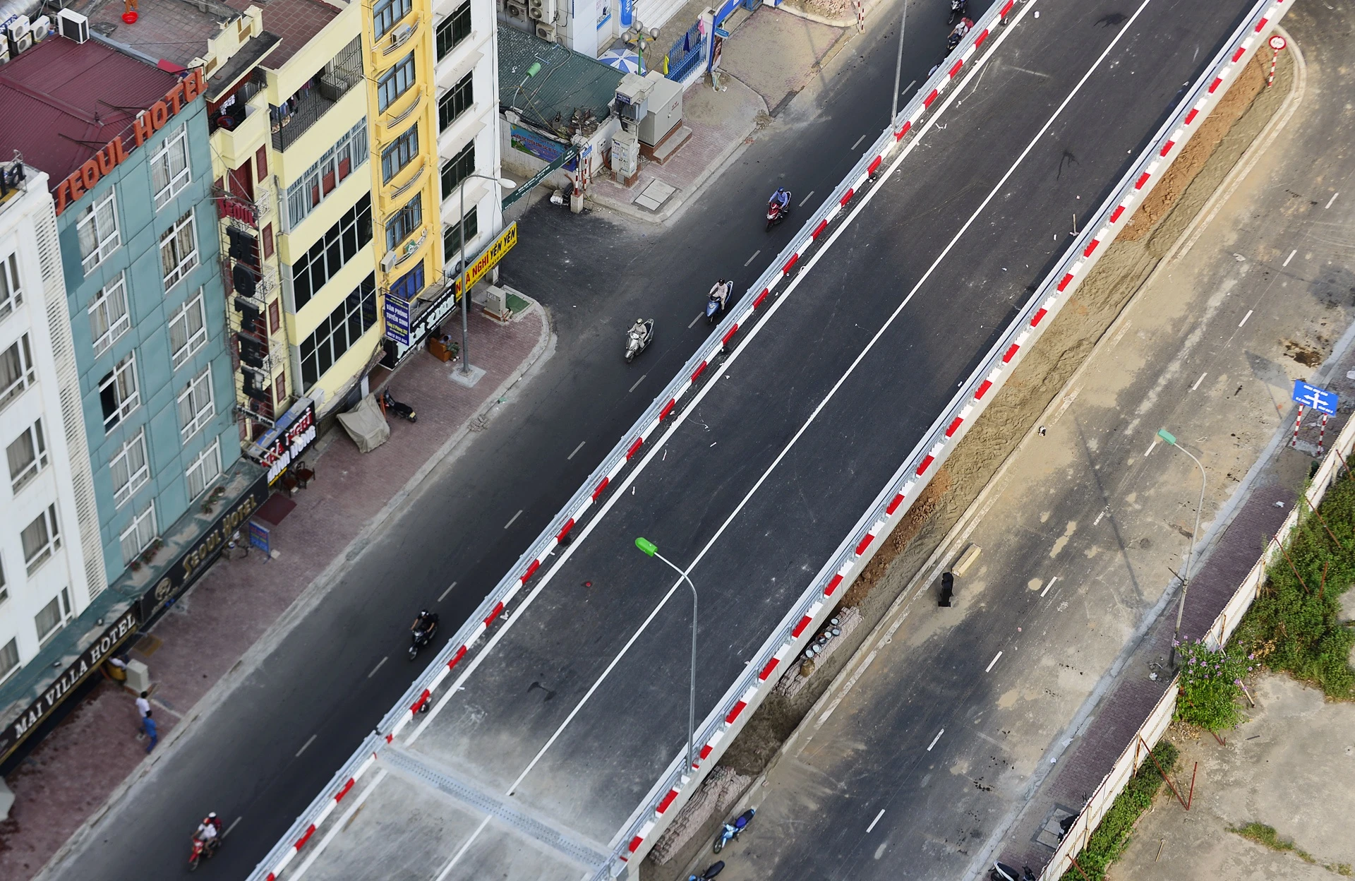 Cau vuot thep o Ha Noi anh 4