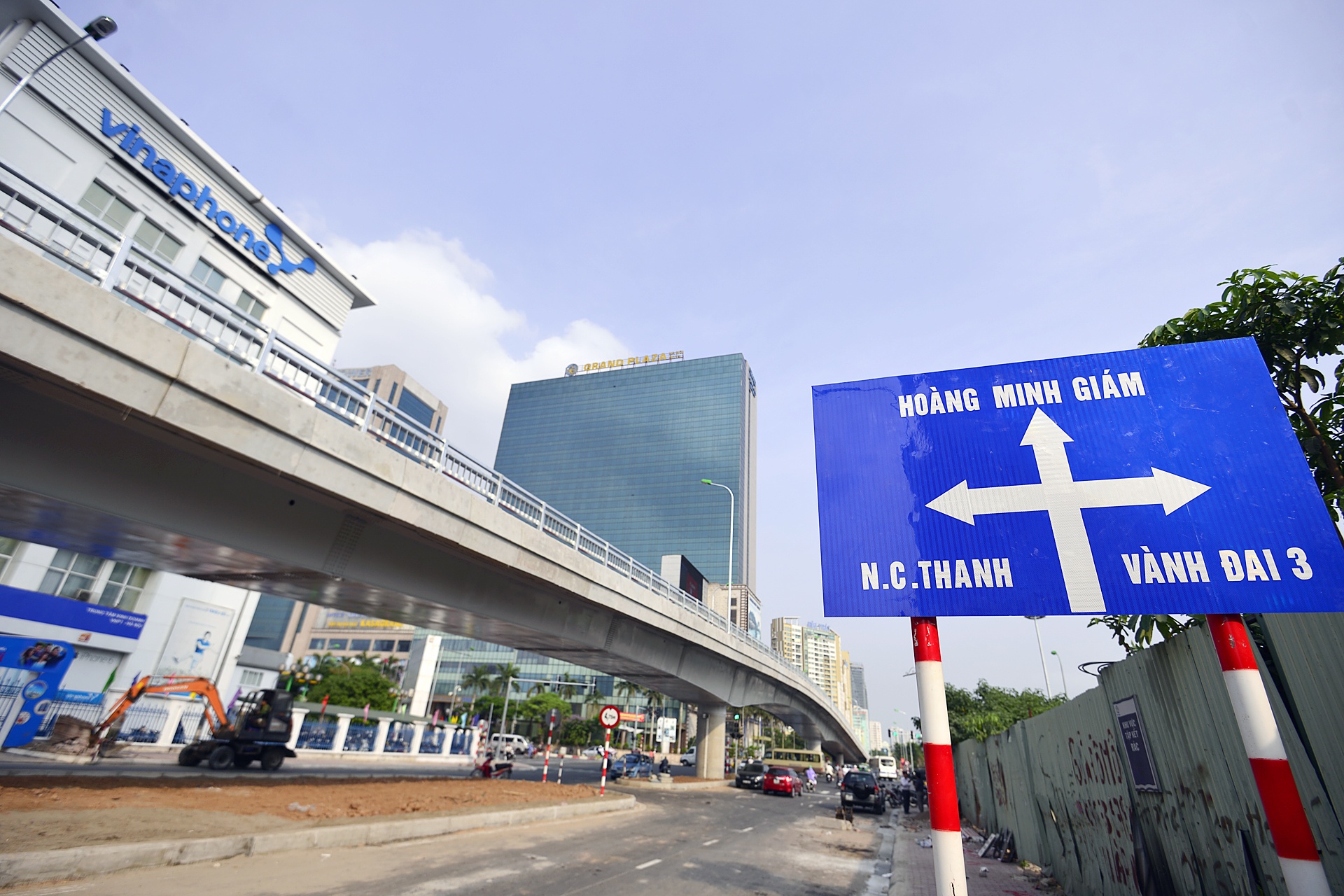 Cau vuot thep o Ha Noi anh 6