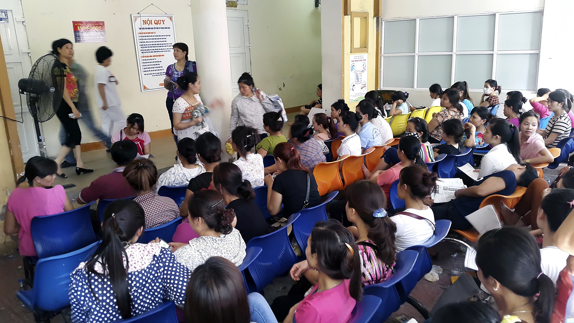 Nam la liet hanh lang benh vien ngay nang nong 39 anh 16