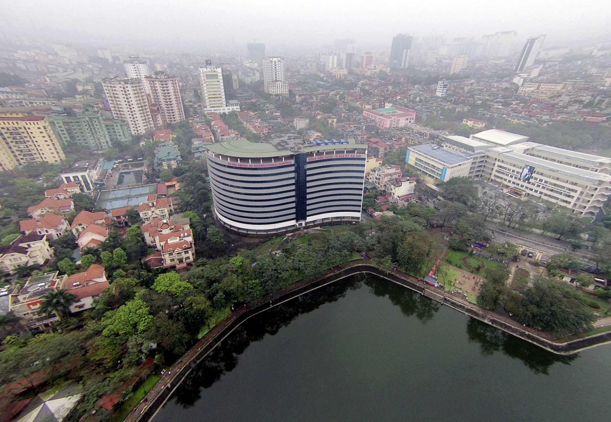 sieu du an tren "dat vang" tro sat thep hoen gi anh 9