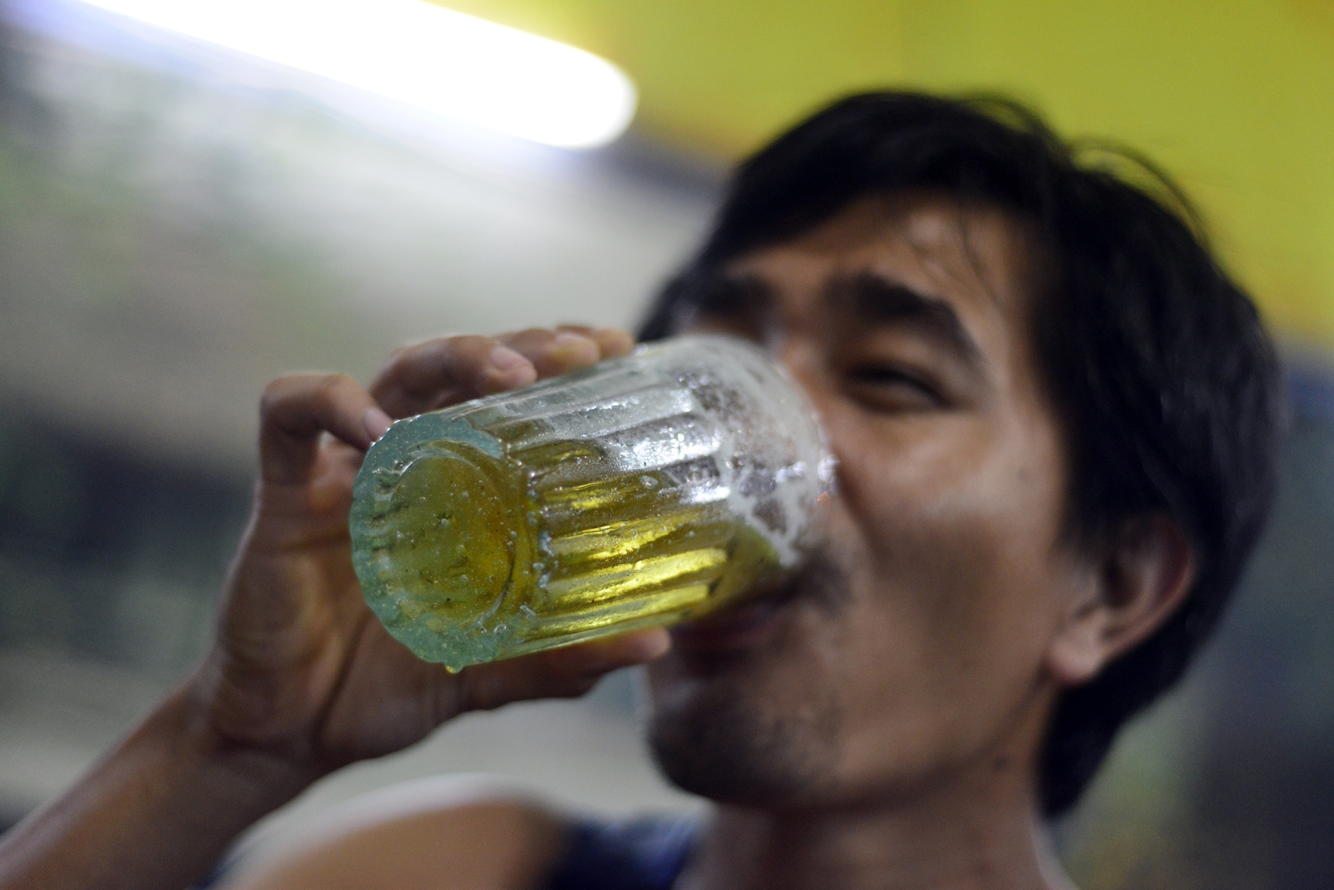 viet nam dung dau ve uong ruou bia anh 3