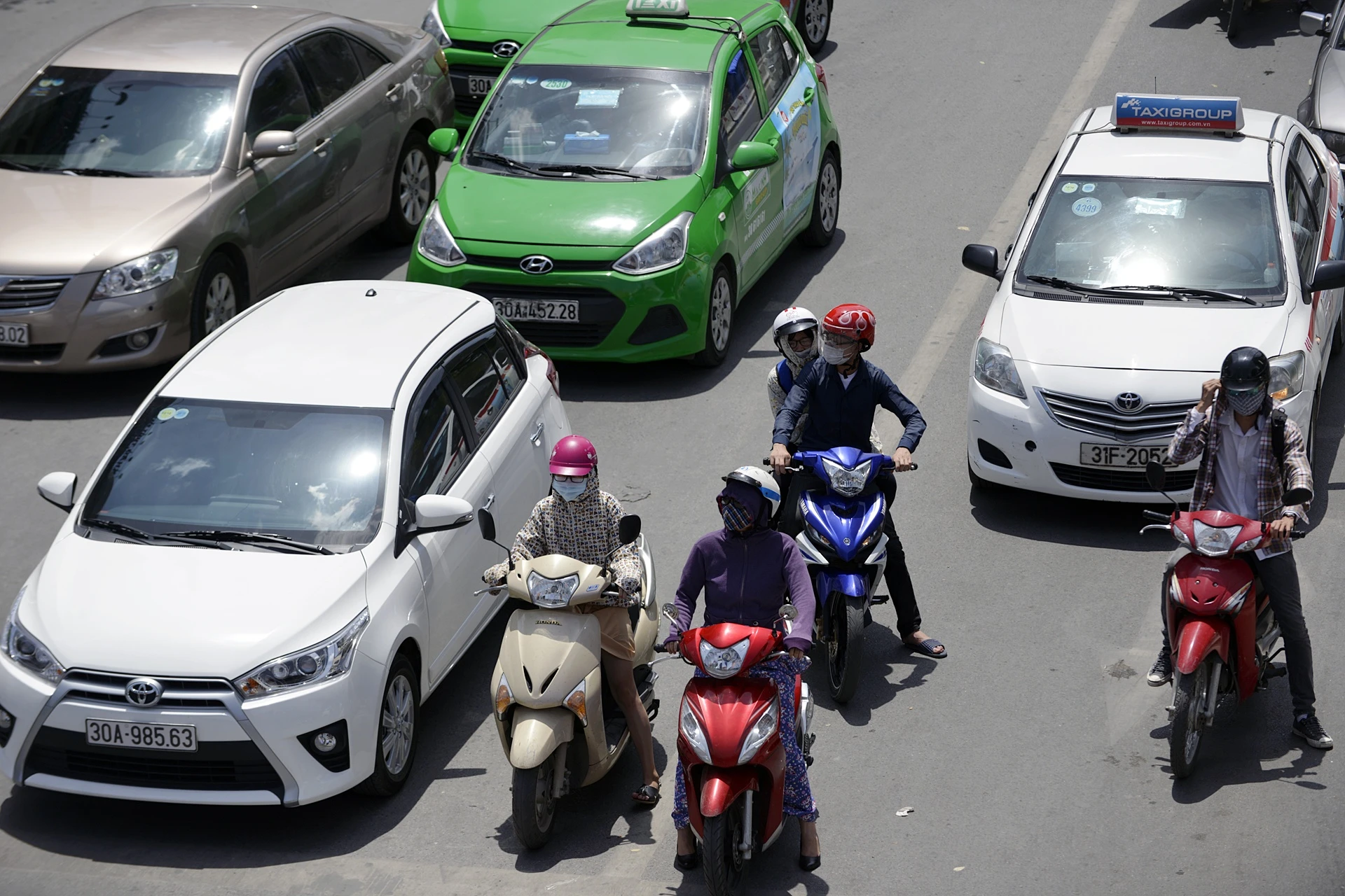 tru bong ram tranh nang nong anh 2