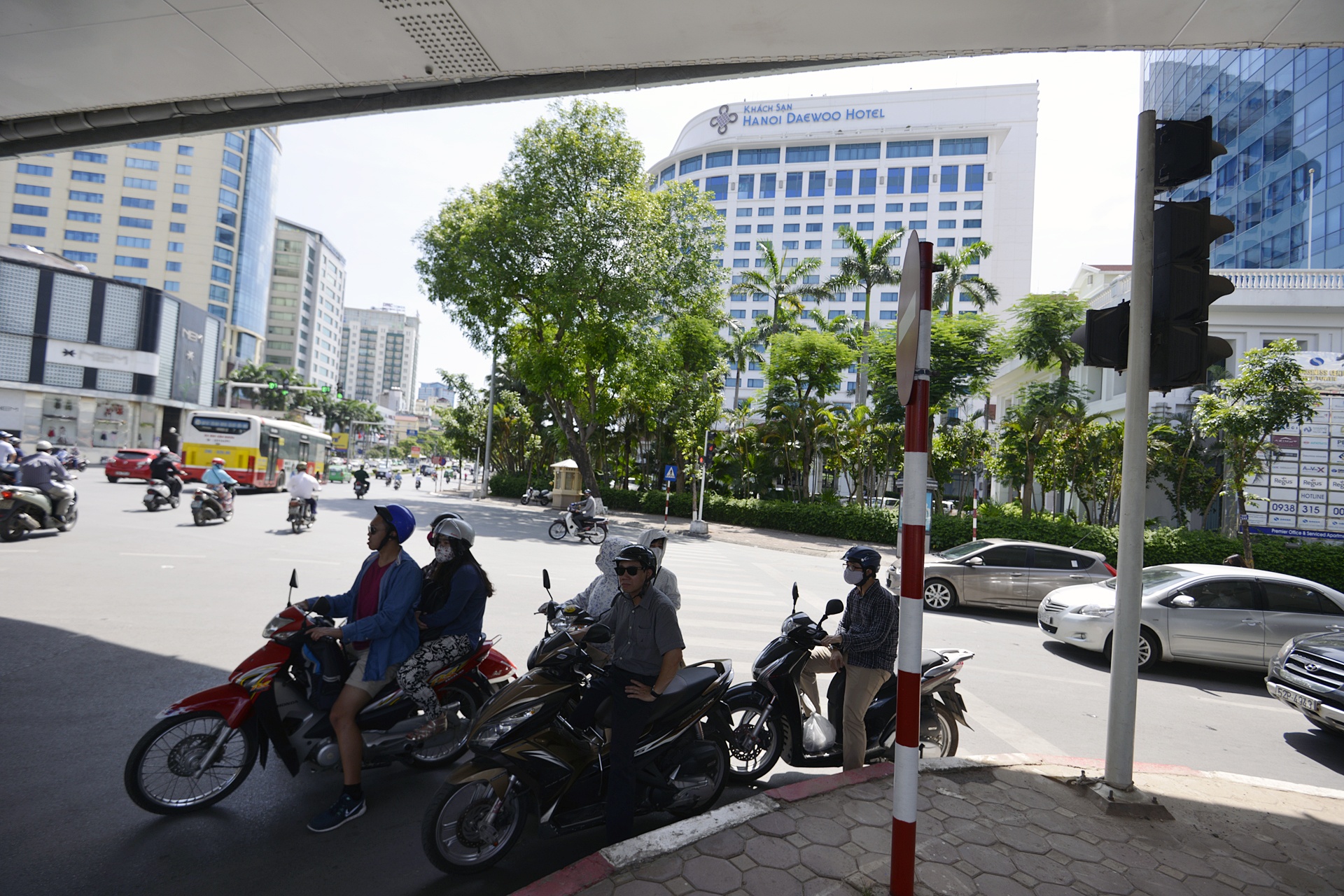 tru bong ram tranh nang nong anh 4