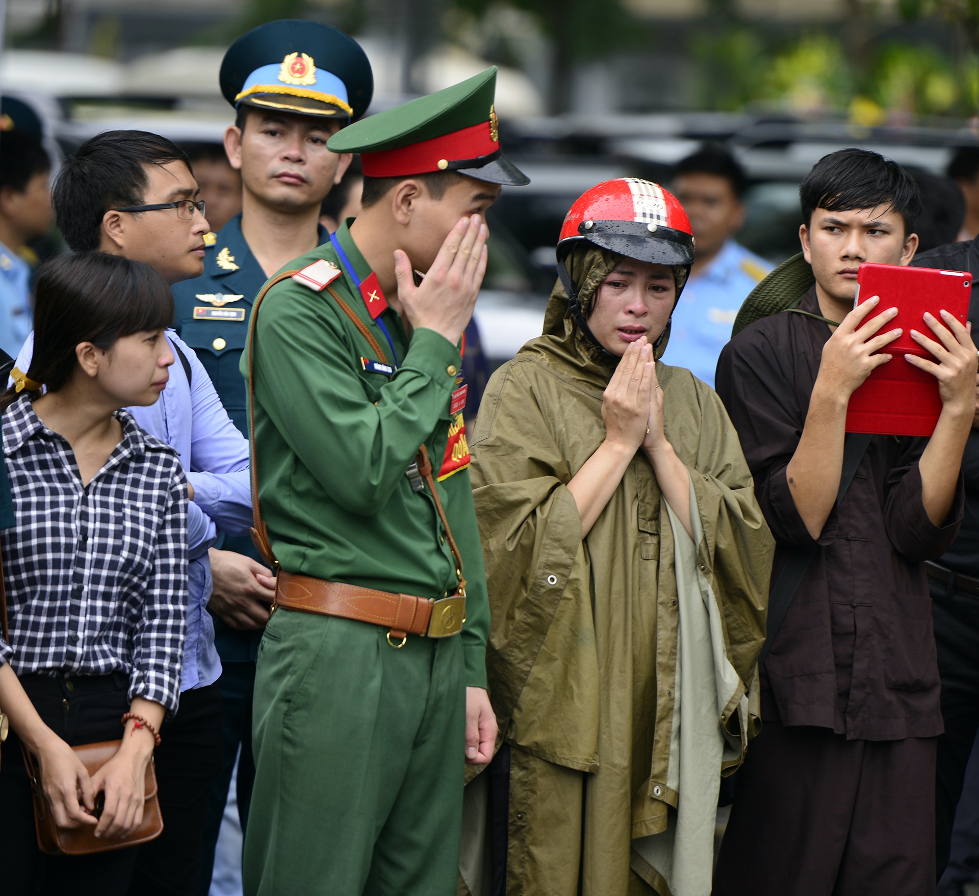 Nhung hinh anh xuc dong trong le tang 9 chien si anh 3