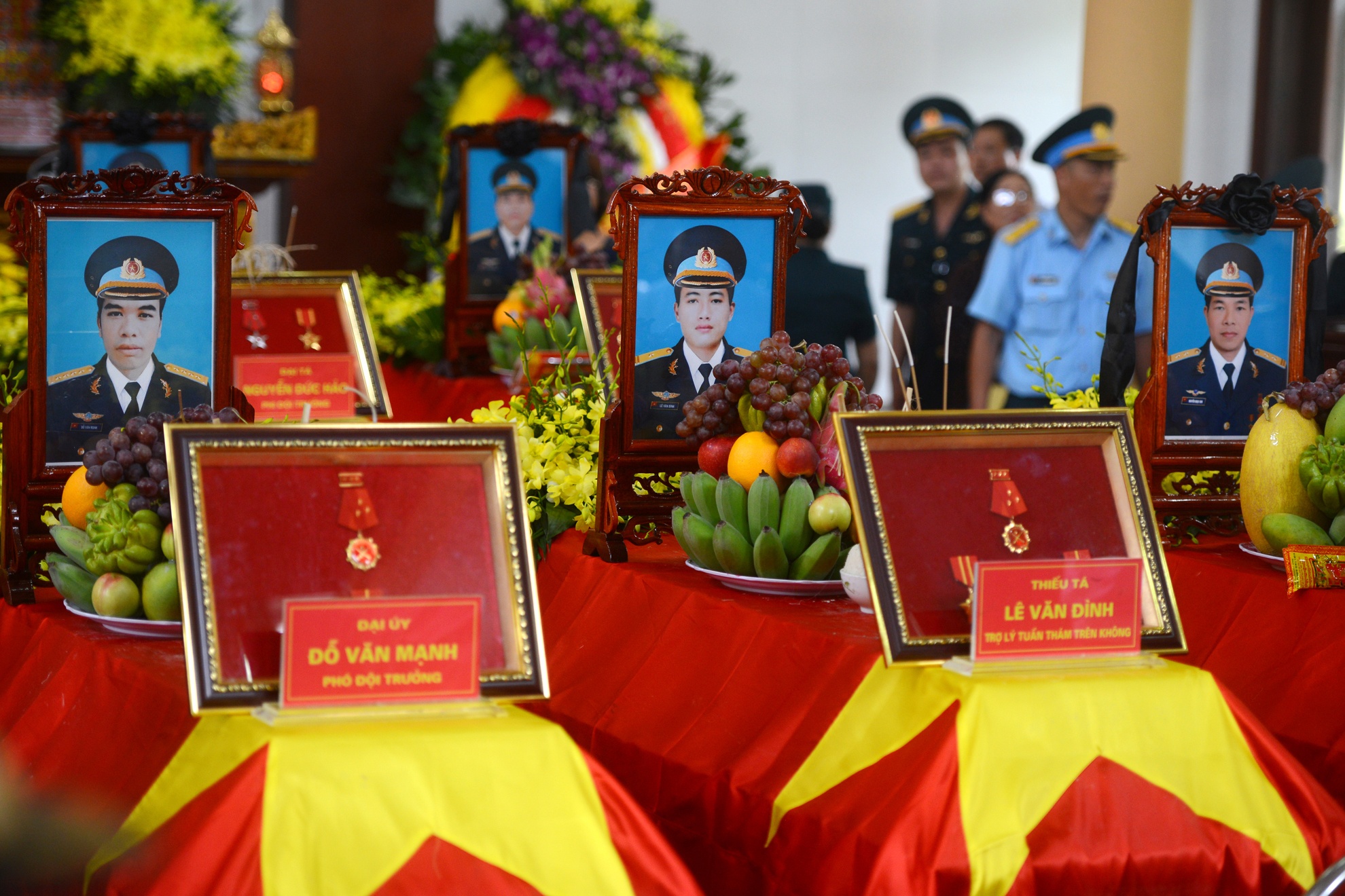 Nhung hinh anh xuc dong trong le tang 9 chien si anh 19