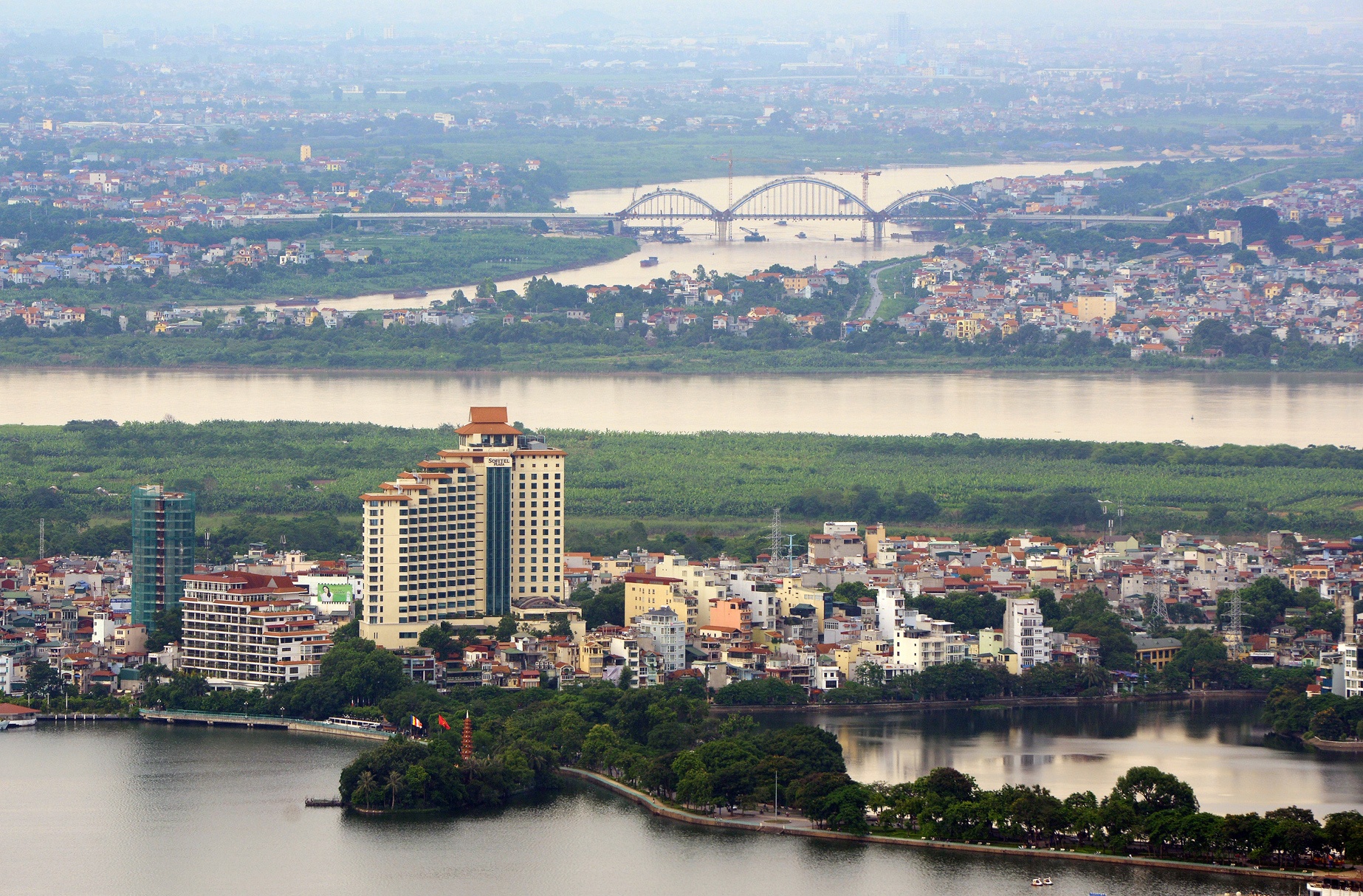 Dien mao Thu do sau hai nam nhin tu toa nha Lotte anh 19