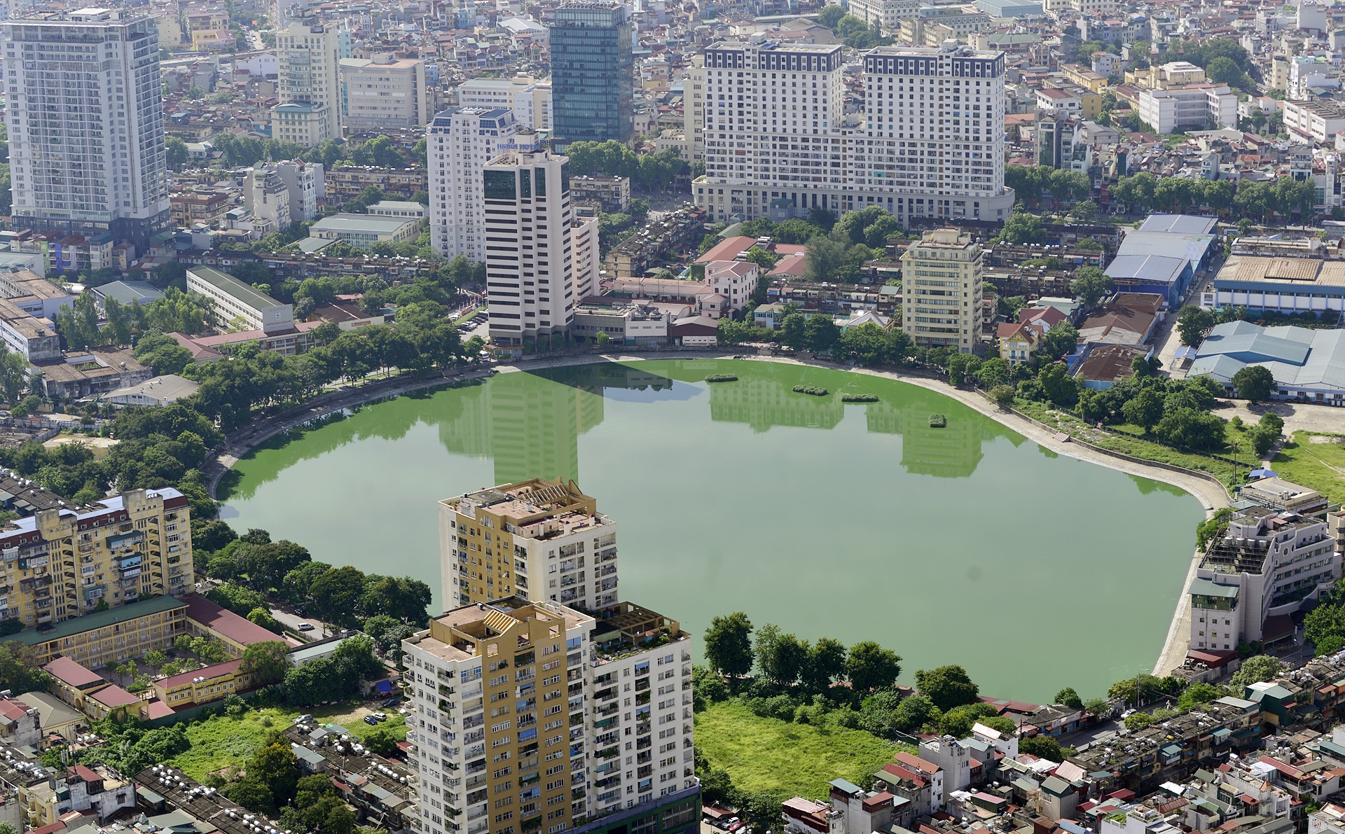 Dien mao Thu do sau hai nam nhin tu toa nha Lotte anh 14