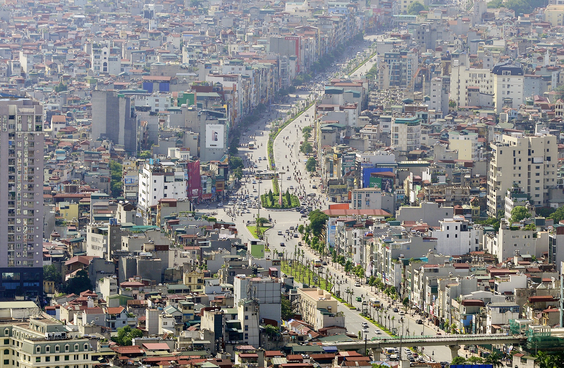 Dien mao Thu do sau hai nam nhin tu toa nha Lotte anh 8