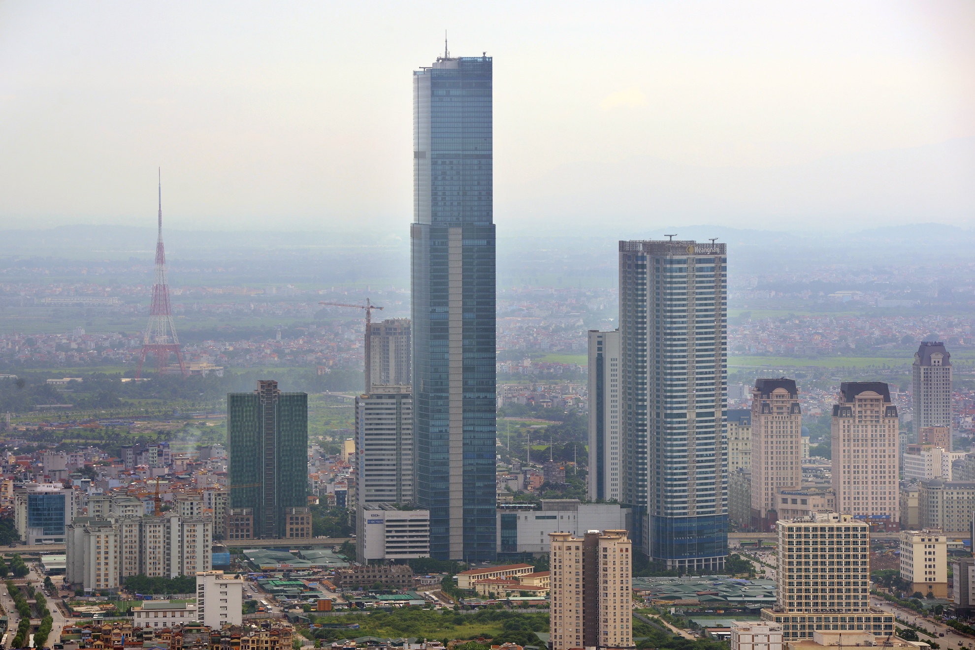 Dien mao Thu do sau hai nam nhin tu toa nha Lotte anh 1