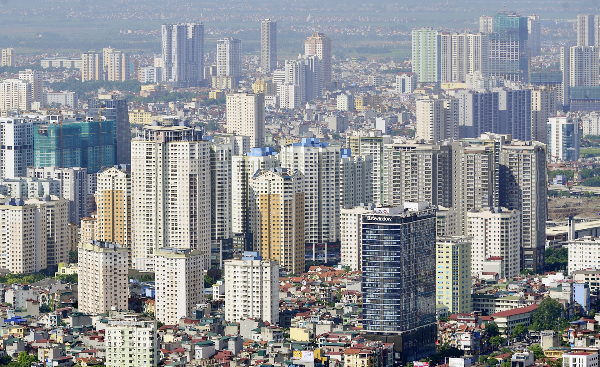 Dien mao Ha Noi sau 2 nam nhin tu toa nha Lotte hinh anh