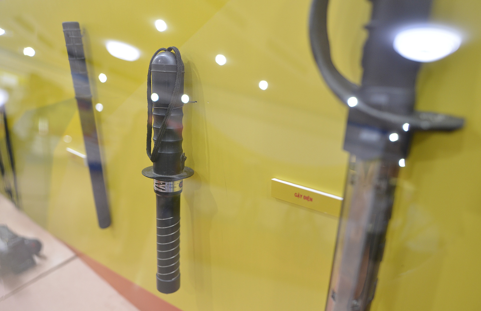 Nhung ky vat lich su anh 10