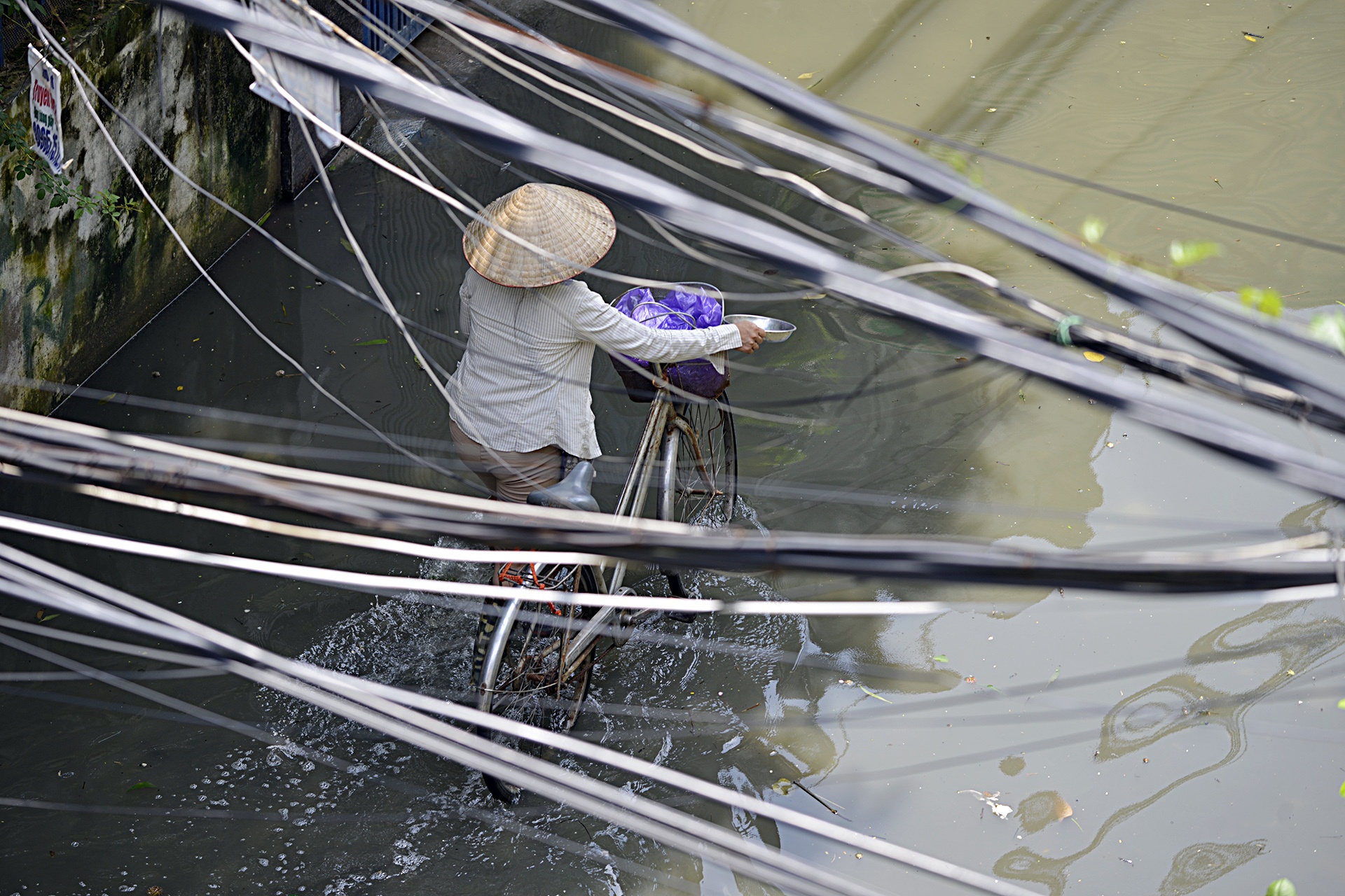 Khu dan cu ngap 5 ngay lien tuc o Ha Noi anh 15