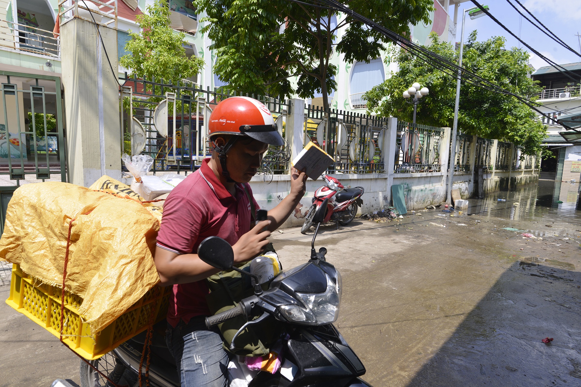 Khu dan cu ngap 5 ngay lien tuc o Ha Noi anh 14