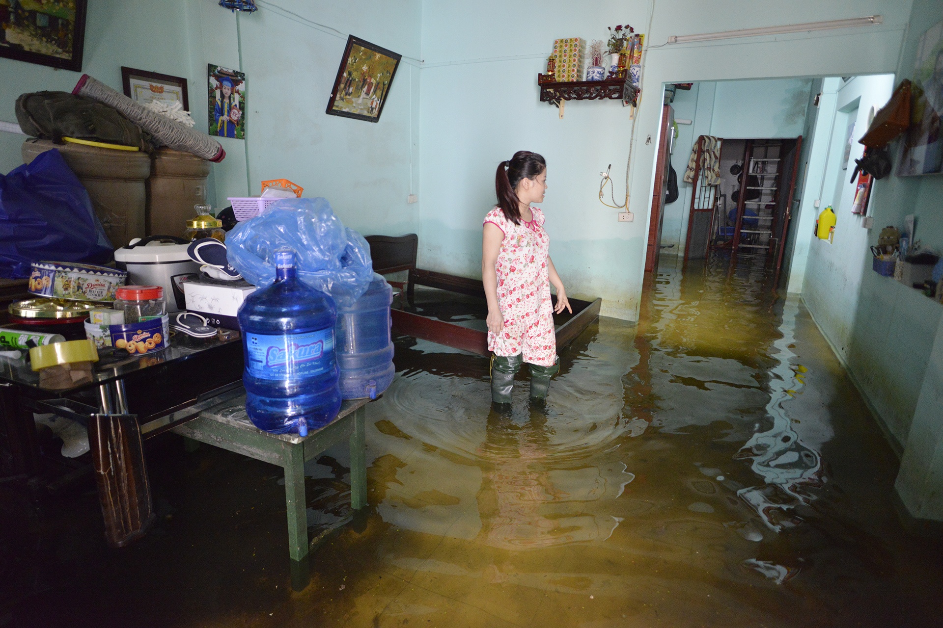 Khu dan cu ngap 5 ngay lien tuc o Ha Noi anh 3